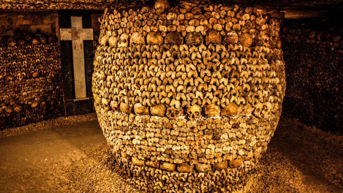 Horror Fans Can Now Take A Virtual Tour Of Paris Catacombs Horror Fans Can Now Take A Virtual Tour Of Paris Catacombs