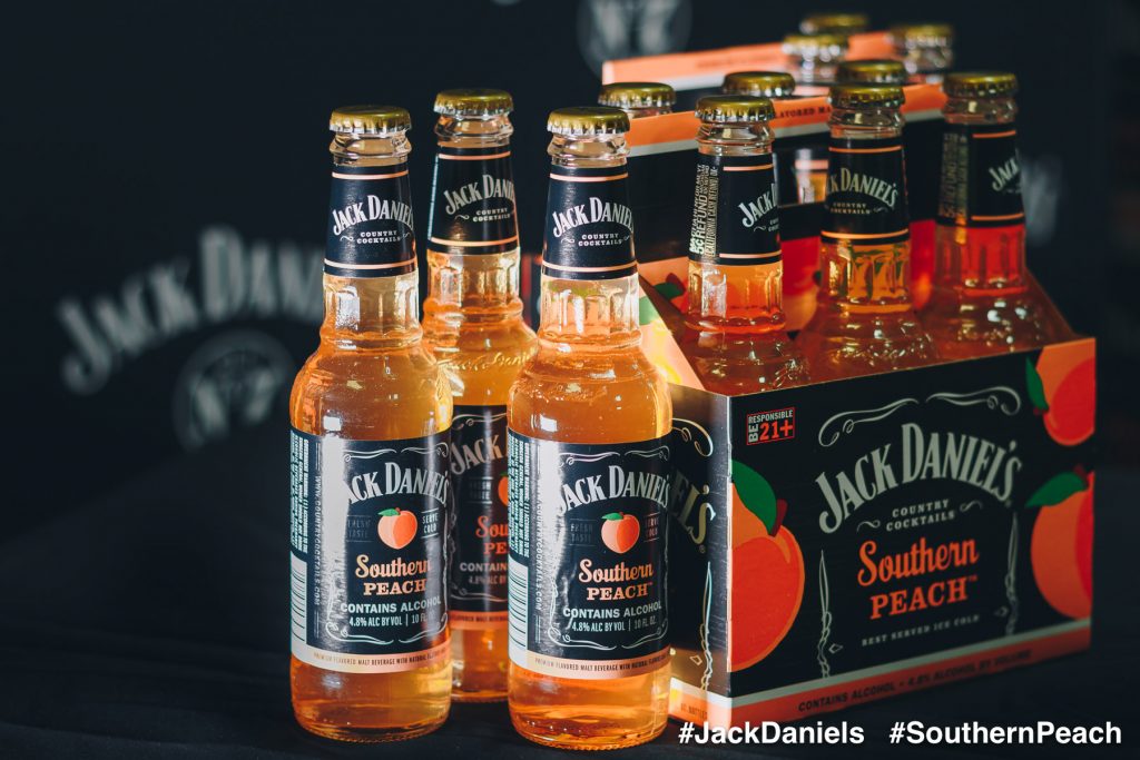 Jack Daniels Southern Peach Cocktail Making Your Summer Sweeter