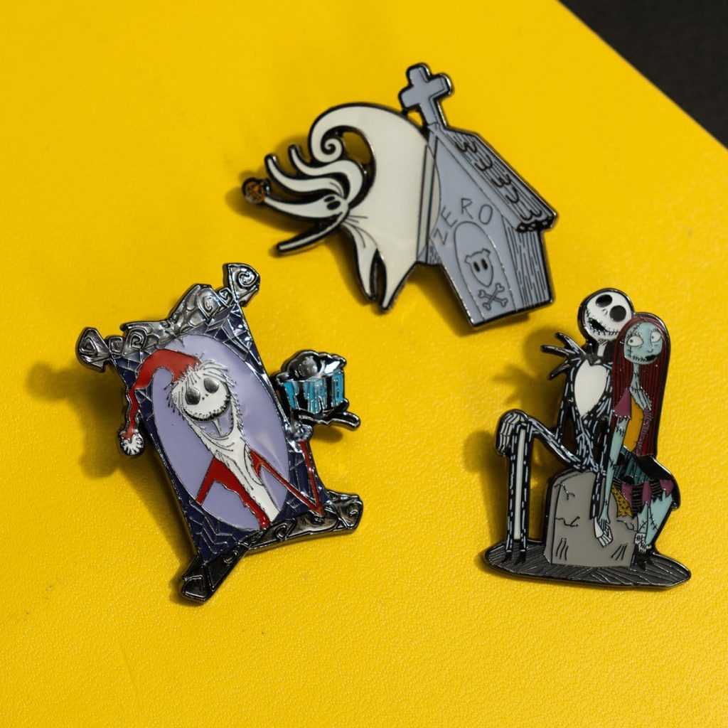 NYCC Exclusives "The Nightmare Before Christmas" Backpack, Pin Set