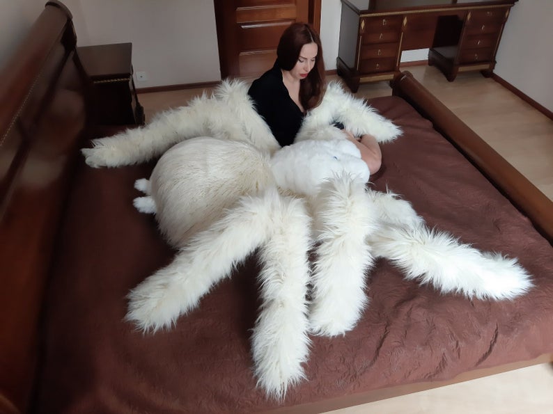 giant cuddly spider