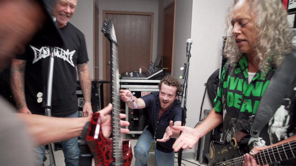 “Stranger Things” Joseph Quinn Plays Master of Puppets with Metallica Backstage at Lollapalooza