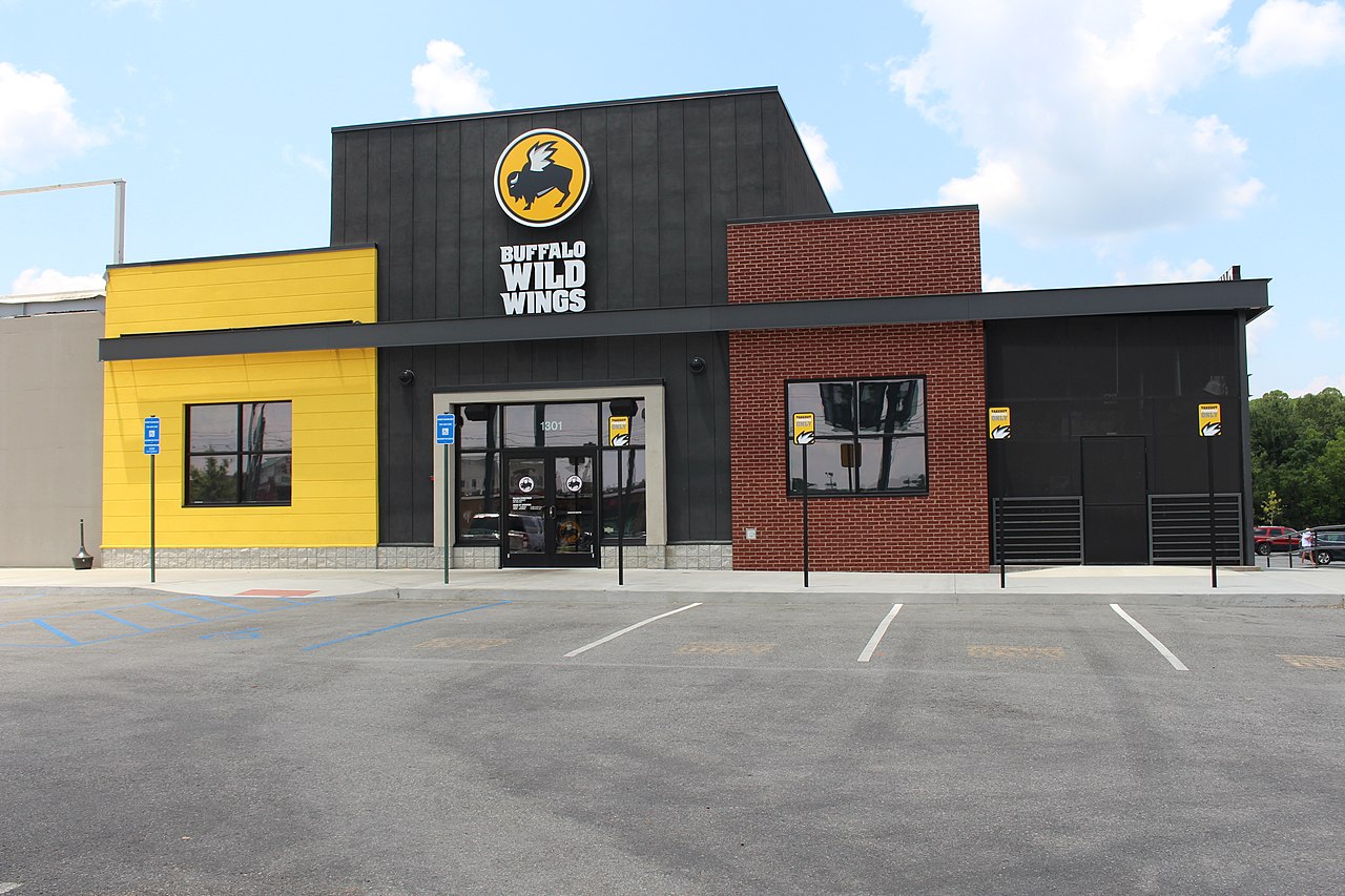 Lawsuit Claims Buffalo Wild Wings Not Made of Wing Meat