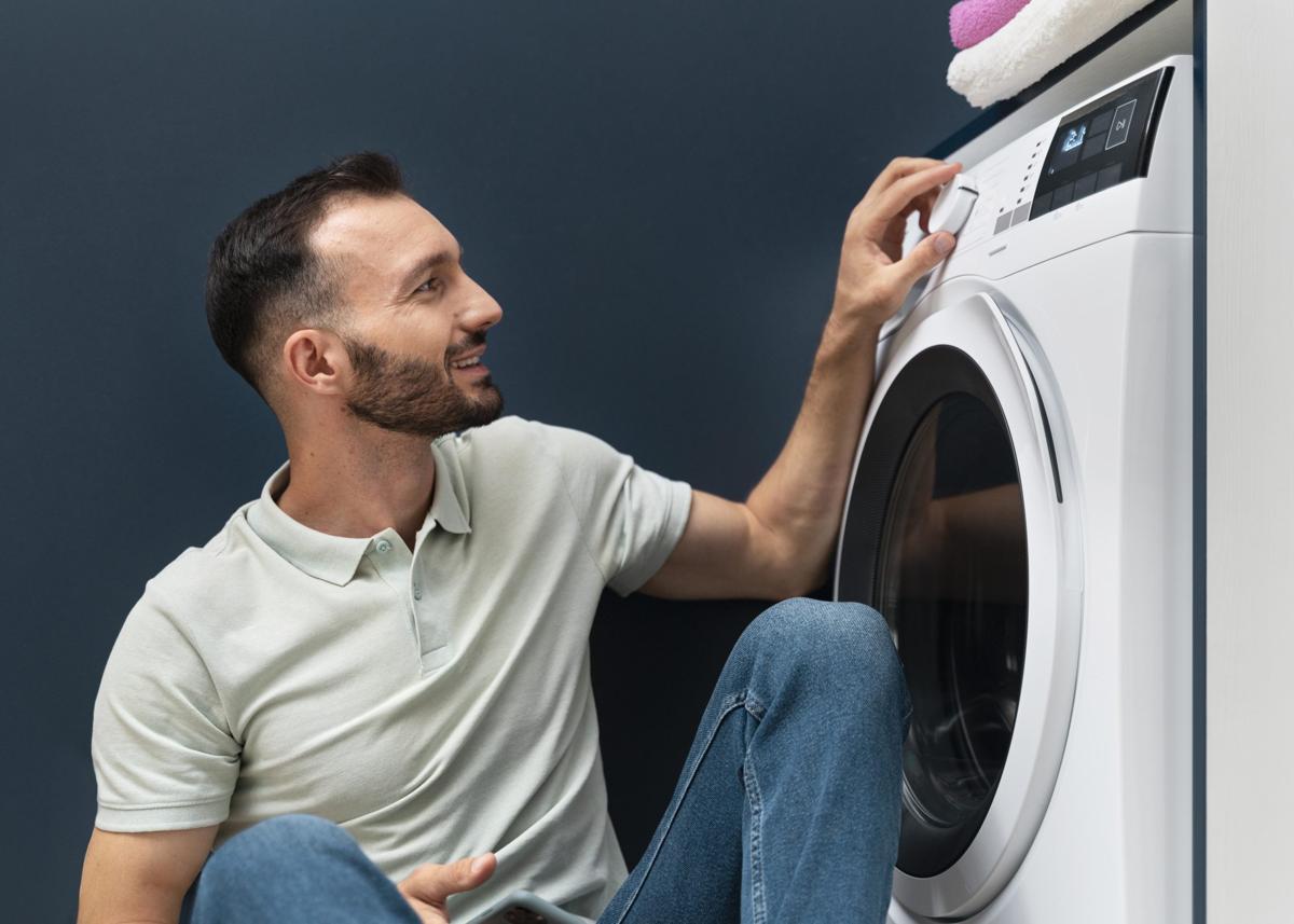 8 Benefits of Investing in A Washer Dryer Combo