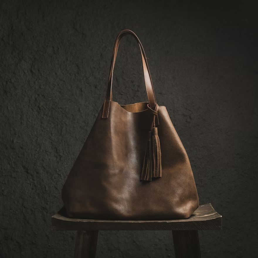 The Beauty of Large Leather Tote Bags: A Deep Dive into Original Leather Bags from Pakistan The Beauty of Large Leather Tote Bags: A Deep Dive into Original Leather Bags from Pakistan