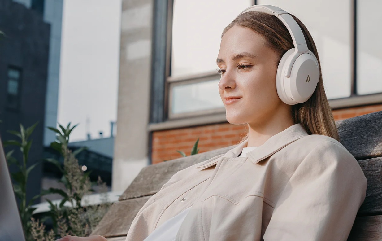 Add $10 to Any Edifier Bookshelf Speaker Purchase and Get a Pair of Headphones