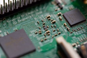 Top 5 Aerospace and Defense PCB Assembly Manufacturers with Traceability green computer motherboard